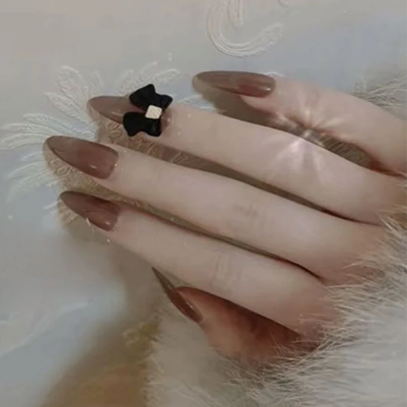 Elegantes verstellbares Press-On-Nageldesign
