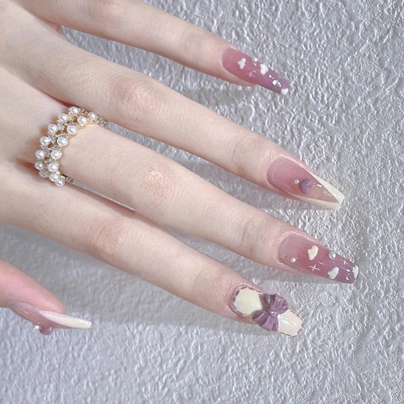 Dekorativer Press-On Nagelset