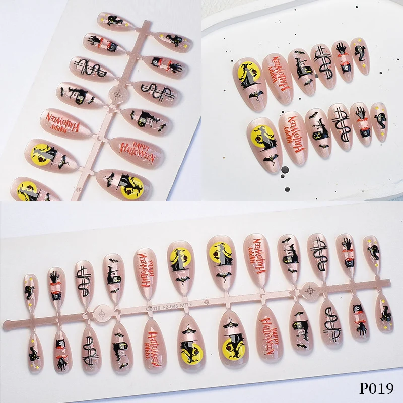 Künstlerisches Press-On Nagelset mit Spinnen- und Webdesigns