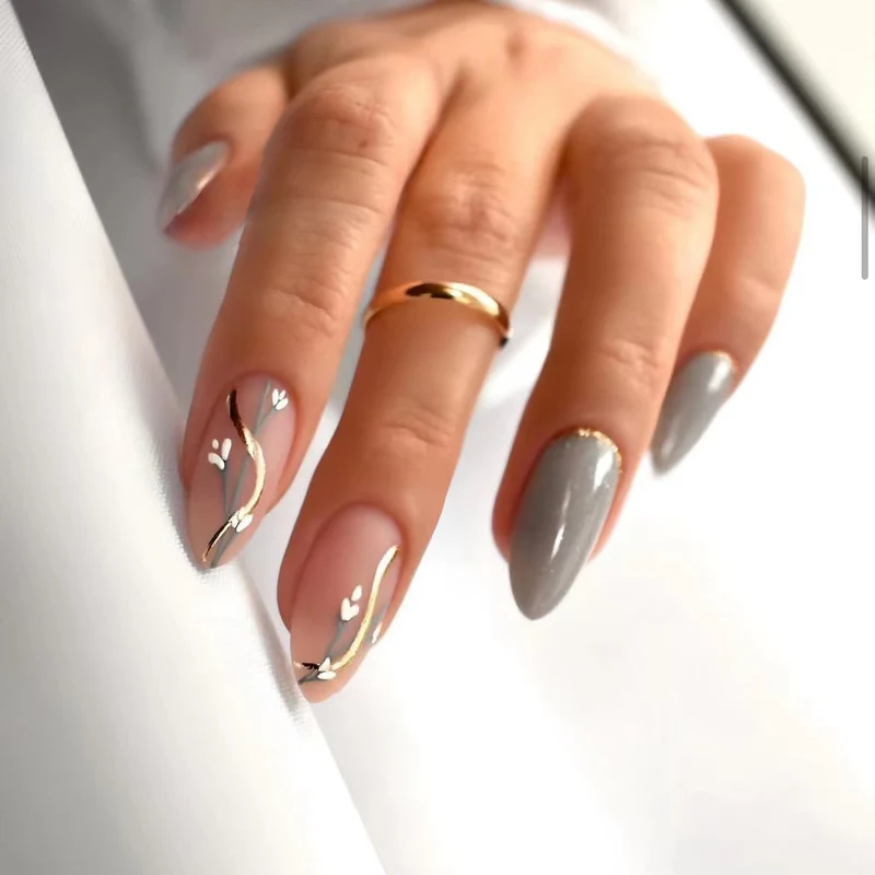 Künstlerisches Press-On Nageldesign Set