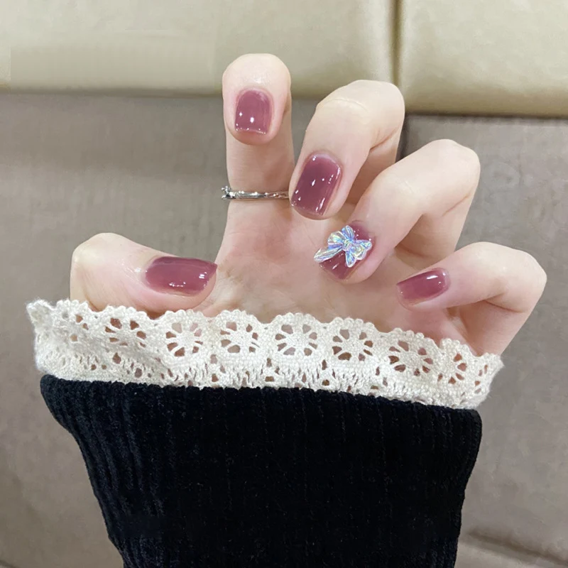 Künstlerisches Glossy Press-On Nagelkunstset