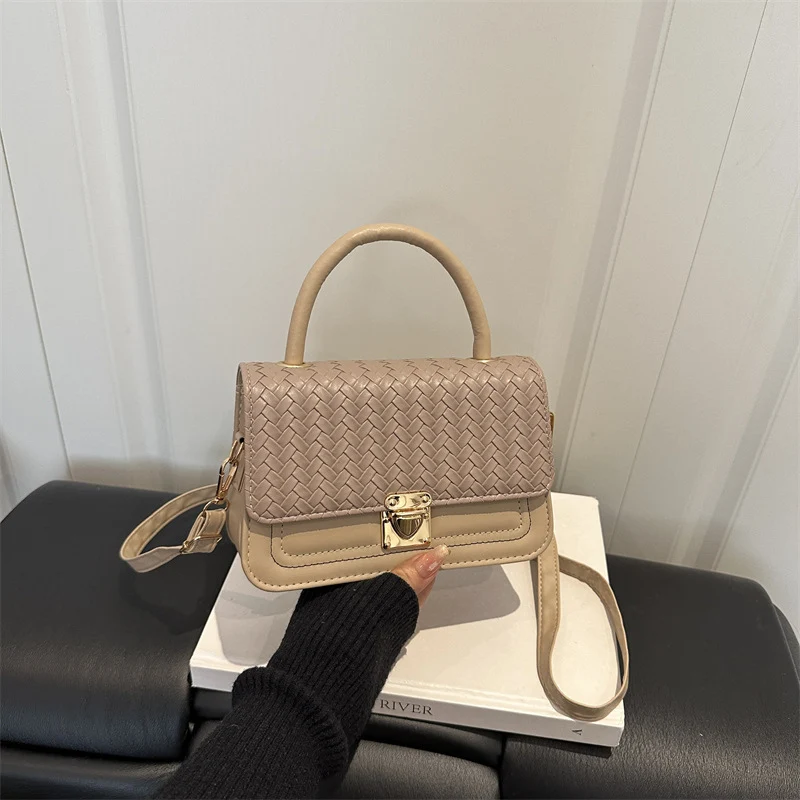 Gewebte Handtasche
