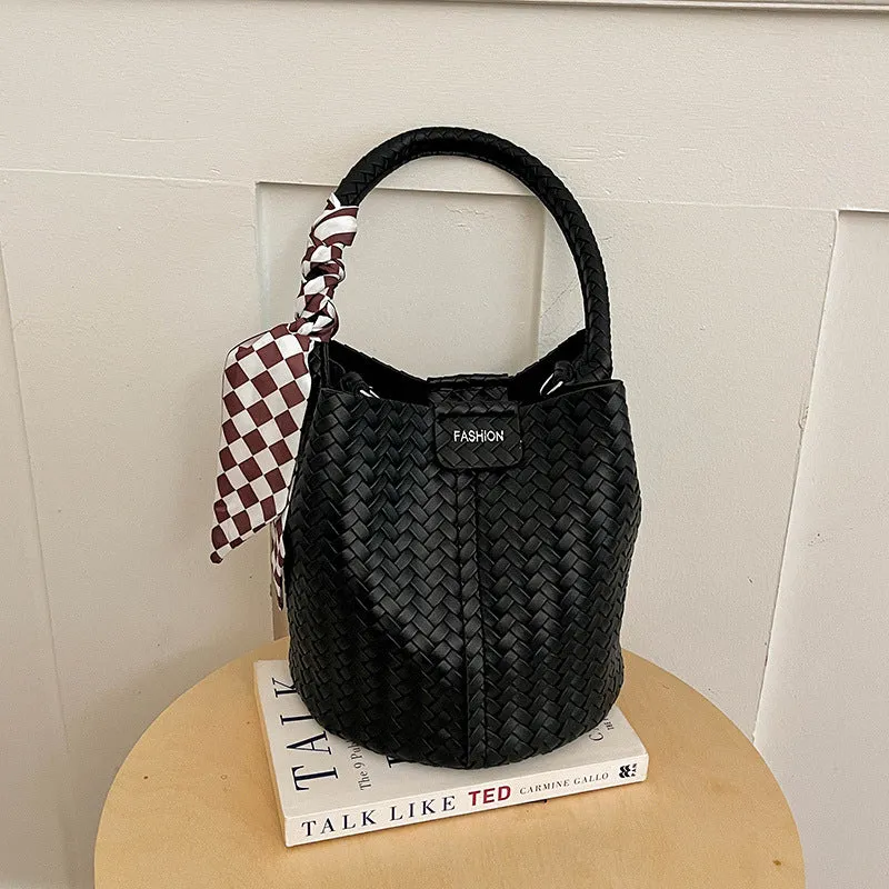 Gewebte Bucket-Handtasche