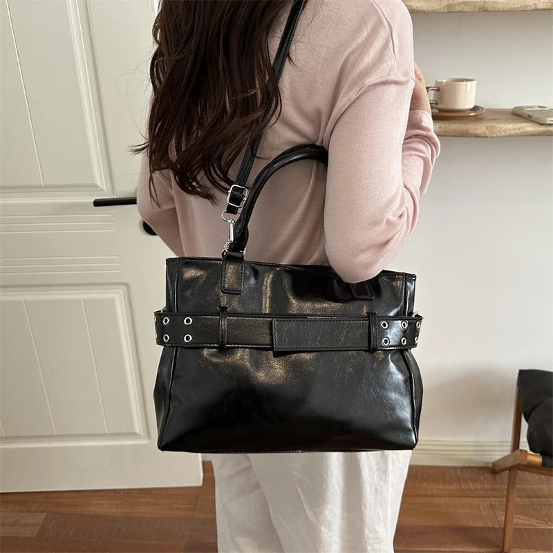 Elegante Strukturierte Handtasche