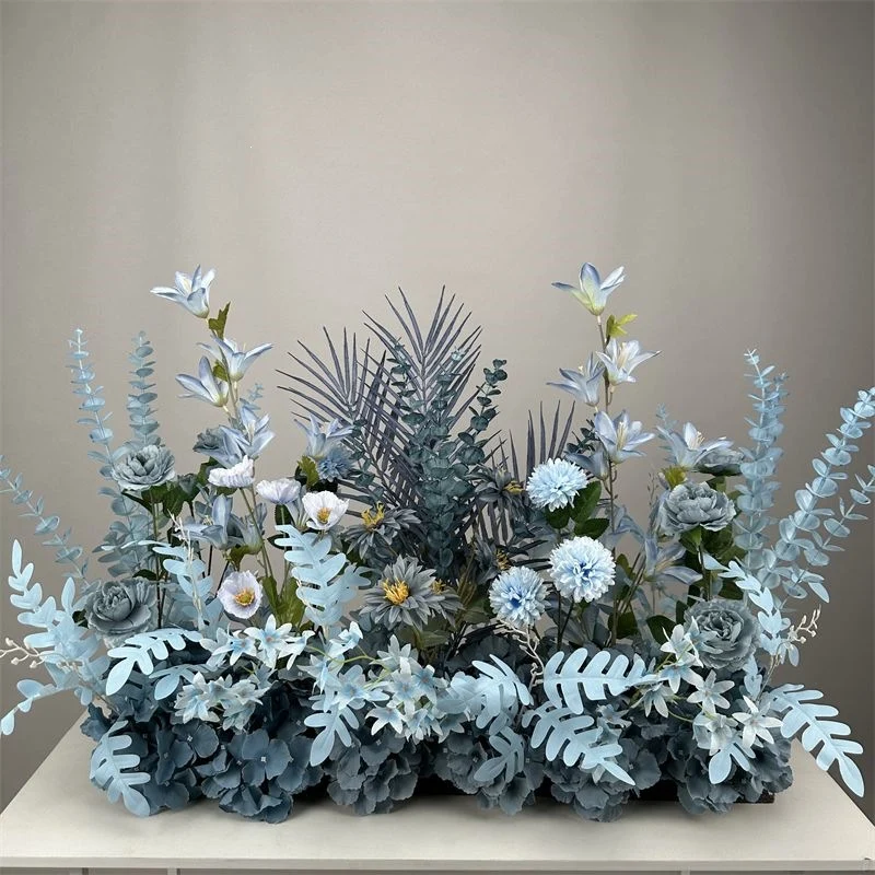 Luxuriöses Faux-Blumen-Mittelstück