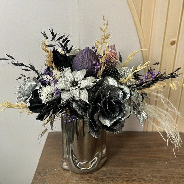 Lebensechte dekorative Blumenmittelstück