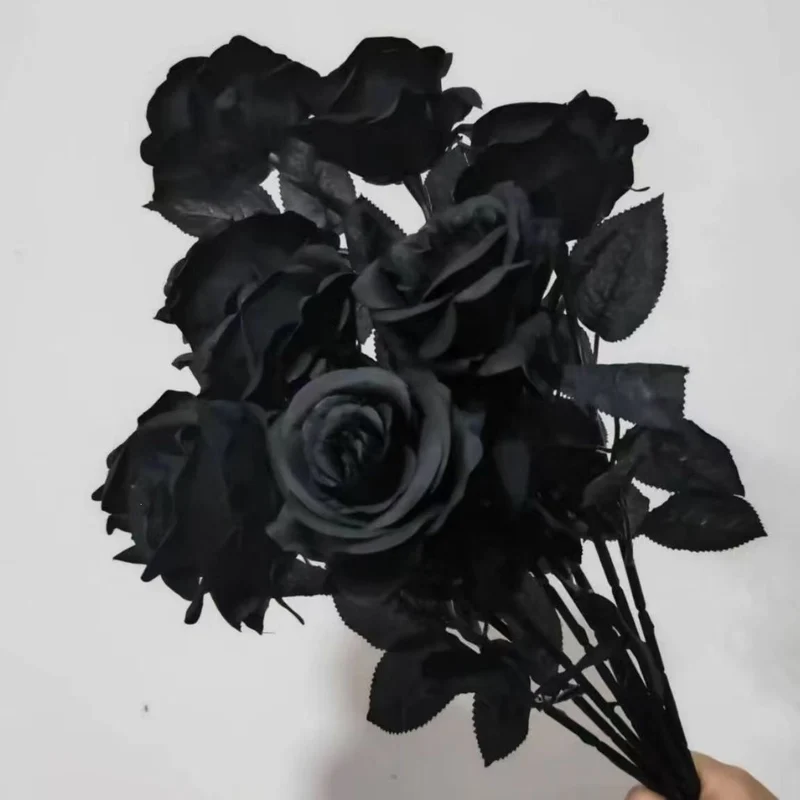 Elegante dekorative künstliche schwarze Rosenbouquet