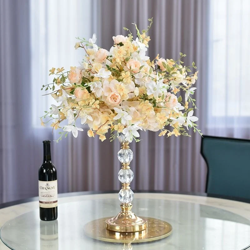 Eleganter Kristallkerzenhalter