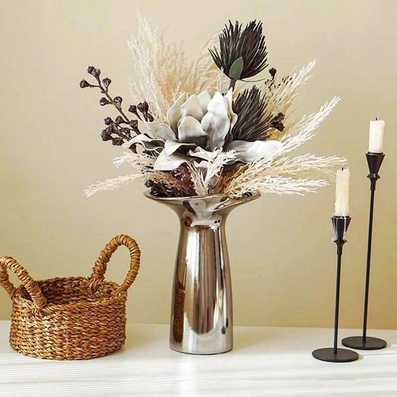 Dekorativer getrockneter Blumen-Tischschmuck