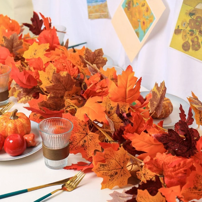 Dekorative Herbstblattgirlande