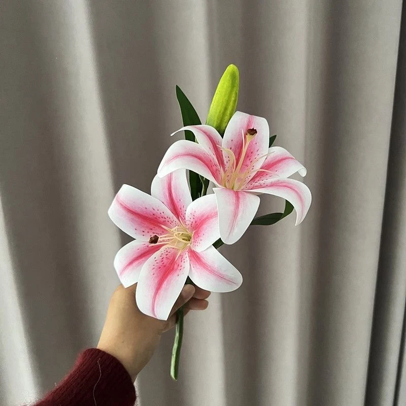 Künstlicher Flieder-Lilienstrauß