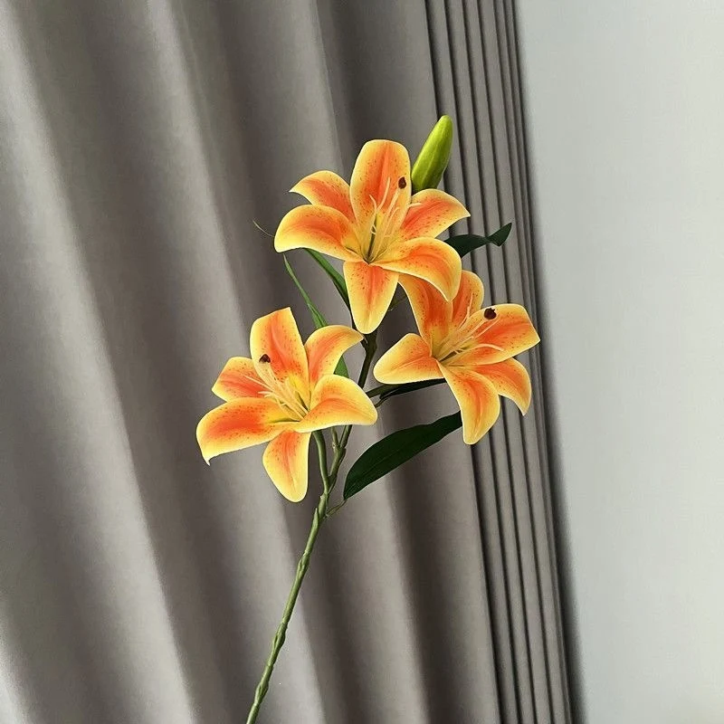 Künstlicher Flieder-Lilienstrauß