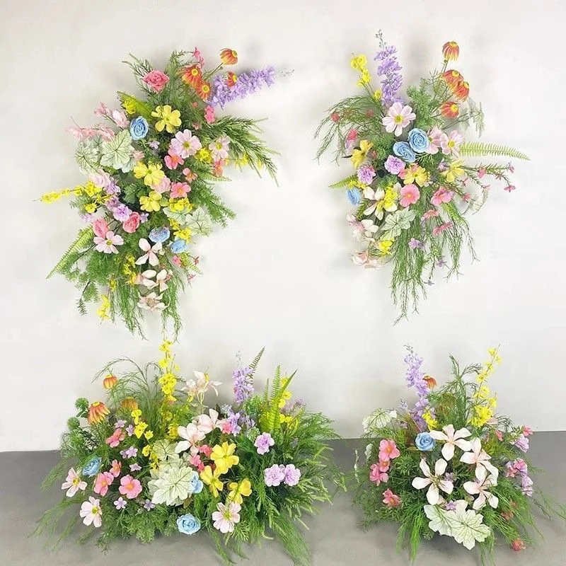 Künstliches Blumenarrangement