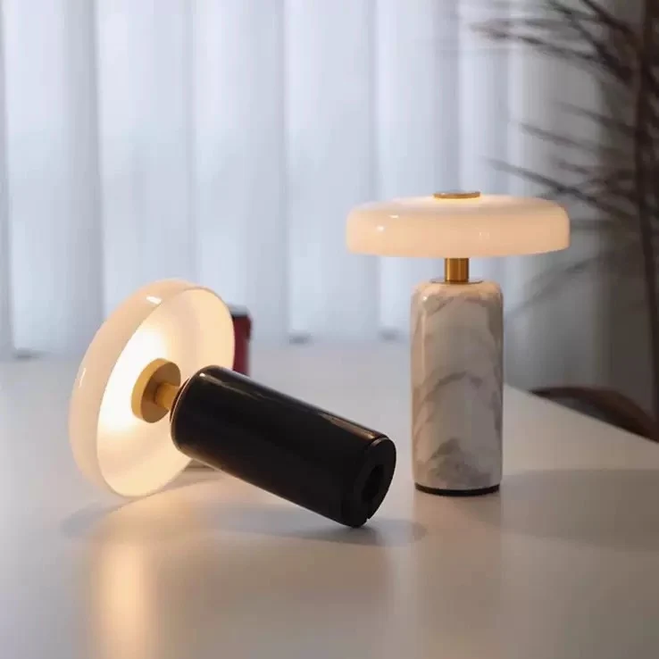 Tischleuchte 5809 mit Marmorsockel und LED