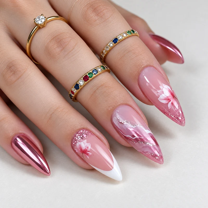 Elegantes florales Stiletto-Nagelkunst-Set Karnz