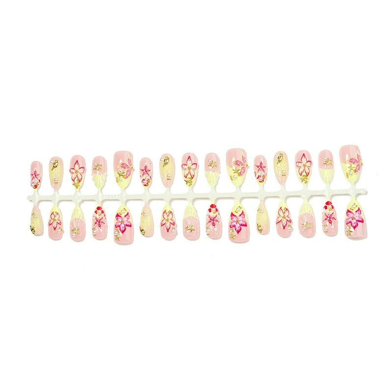 Elegante Blumen Press-On Nagelkunst Karnz