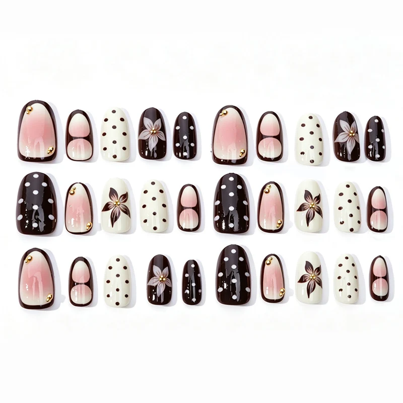 Elegantes Floral Design Press-On Nagelset Karnz