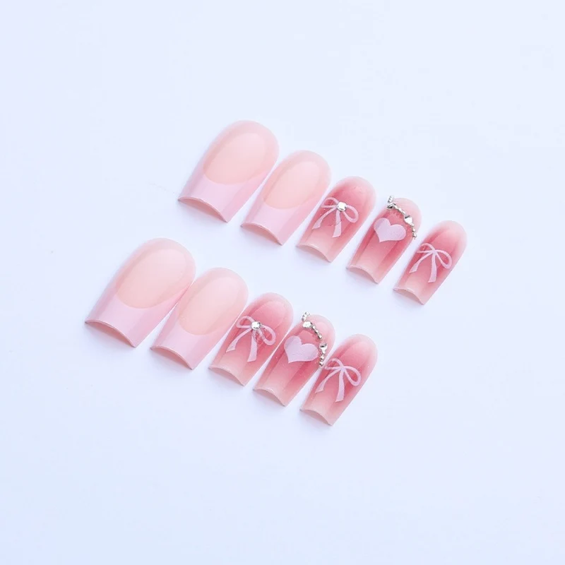 Elegantes Designer Press-On Nagelset Karnz