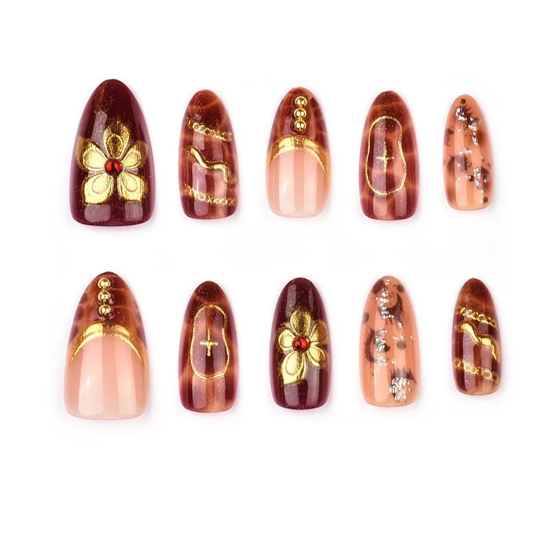 Elegantes dekoratives Press-On-Nagelset Karnz