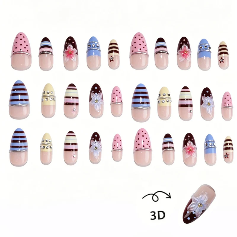 Dekorativer Press-On Nagelset Karnz
