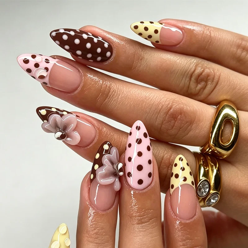 Dekorative Blumen Stiletto Drucknägel Karnz