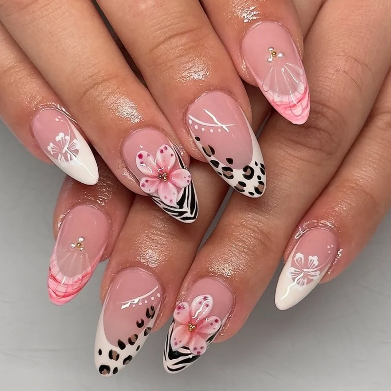 Chic Floral Design Press-On Nail Set Karnz
