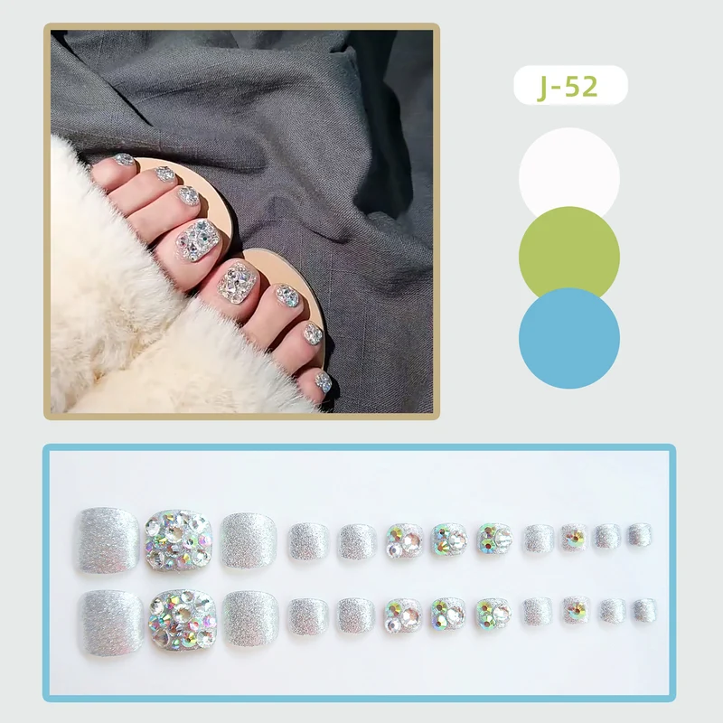 Glitzernde, mit Schmucksteinen verzierte Sandalen Karnz