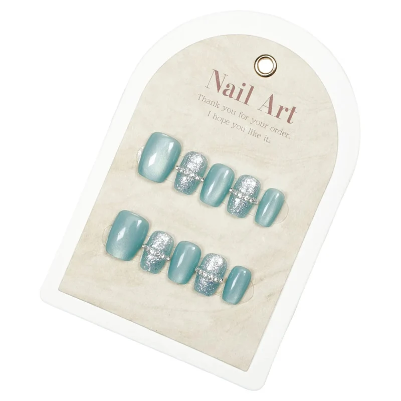 Glänzendes dekoratives Press-On-Nagelset Karnz