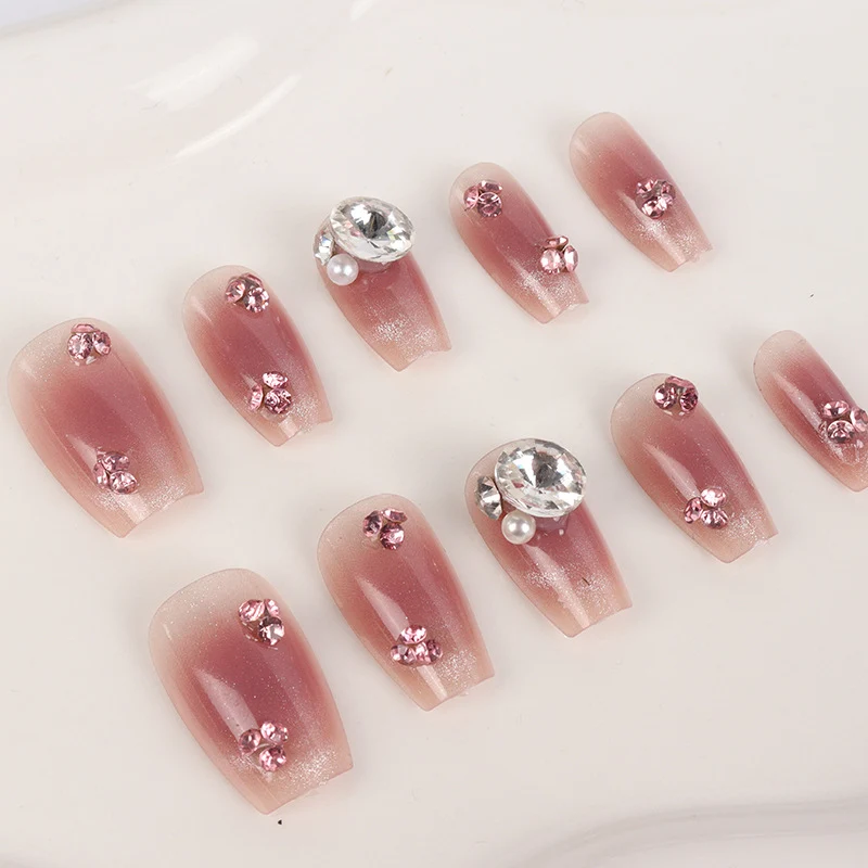 Rhinestone-verziertes Press-On-Nagelkunst-Set Karnz