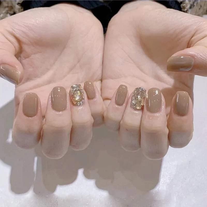 Premium Glänzendes Nagelkunst Set Karnz