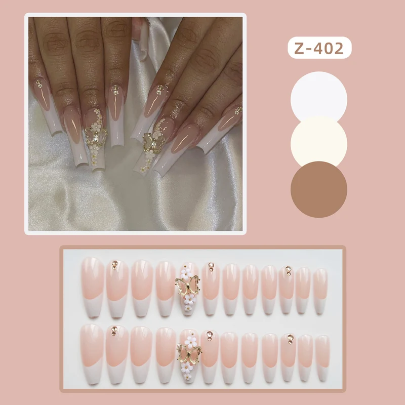 Luxus Press-On Nagelkunst mit floralen Akzenten Karnz