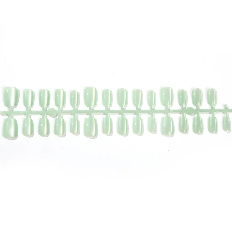 Iridescent Press-On Nail Set Karnz