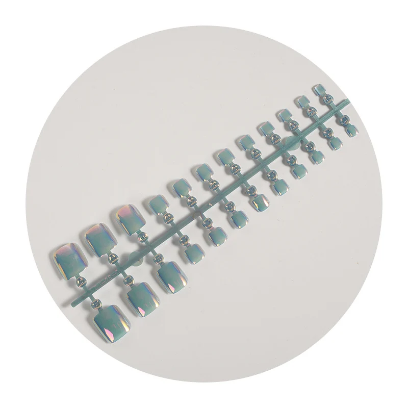 Iridescent Glossy Press-On Nail Set Karnz