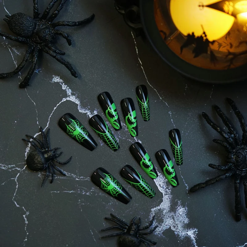Halloween-Themen Stiletto Press-On Nail Art Karnz