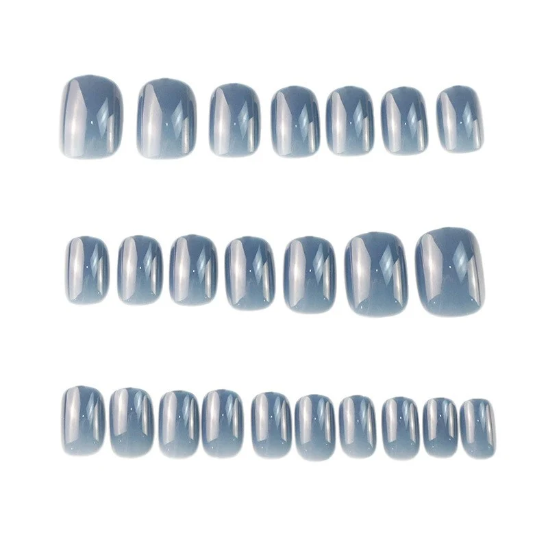 Glänzendes langes Nagelset Karnz