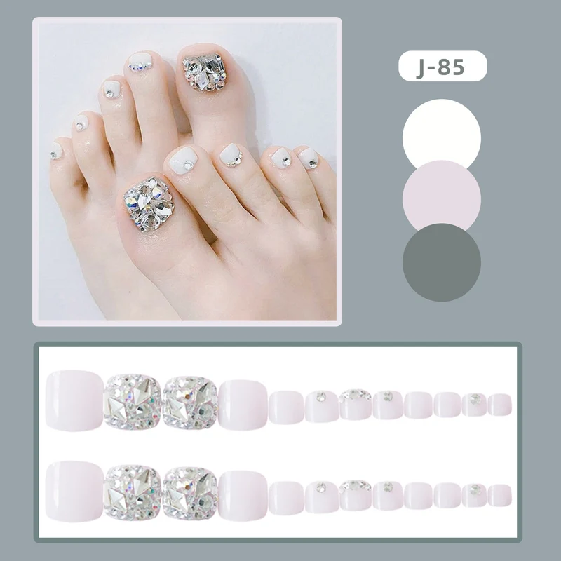 Glamouröse mit Strass verzierte Press-On Fußnägel Karnz