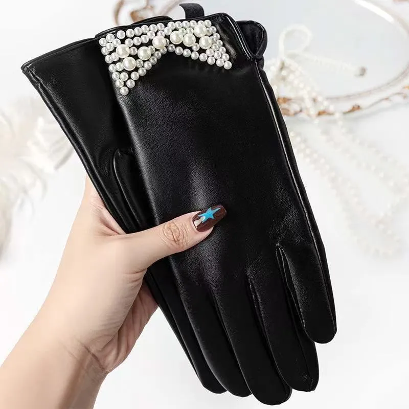 Elegante Lederhandschuhe mit Kettendetails Karnz