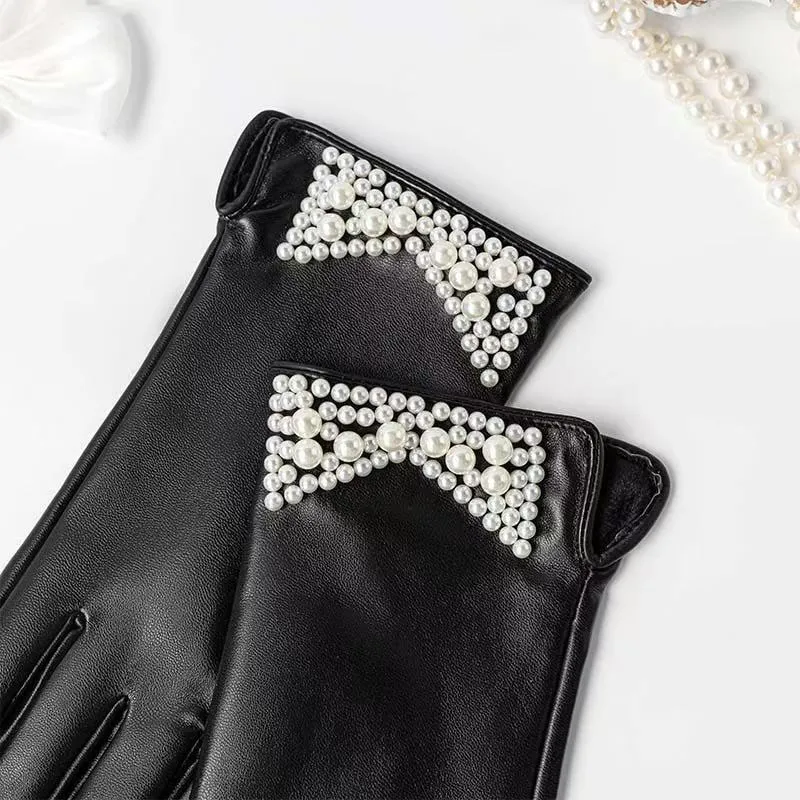 Elegante Lederhandschuhe mit Kettendetails Karnz