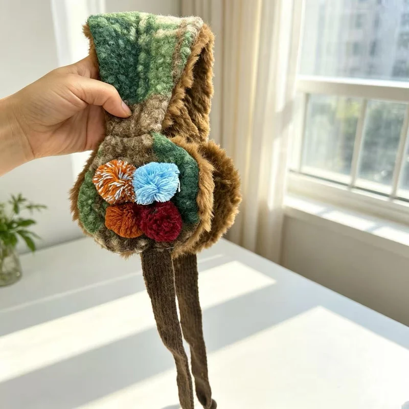 Gemütliches florales Plüsch-Stirnband Karnz