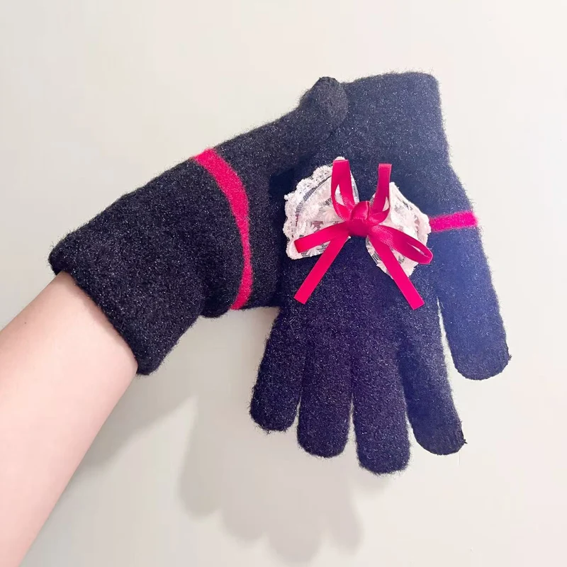 Schmetterlingsverzierte Touchscreen-Handschuhe Karnz