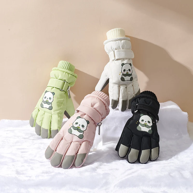 Niedliche tierische isolierte Winterhandschuhe Karnz