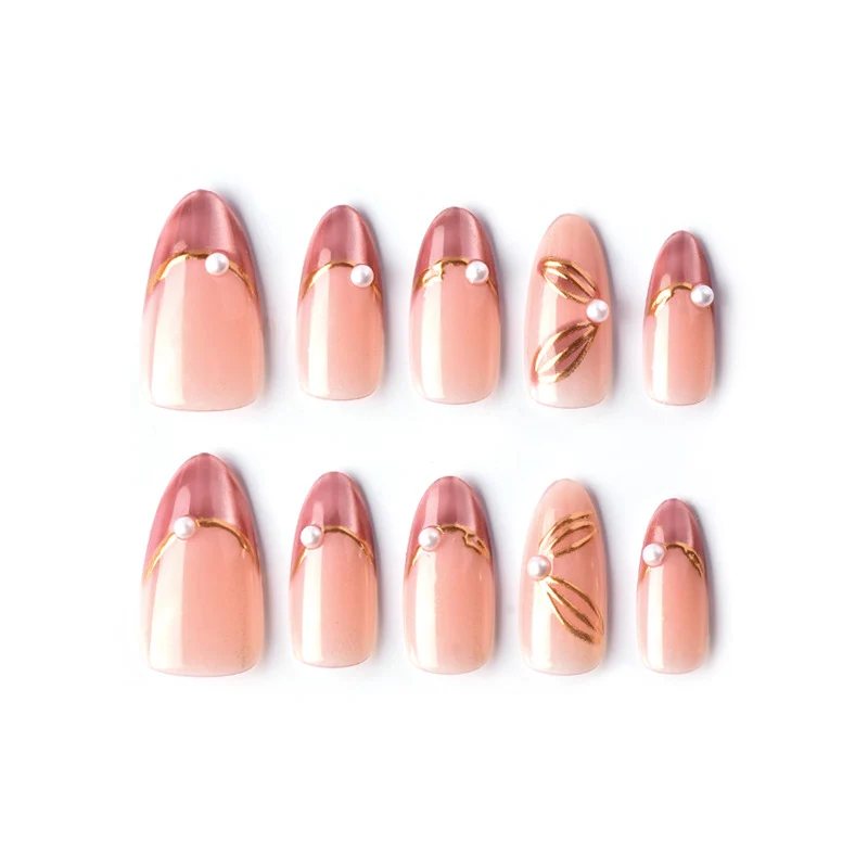 Glamouröse French Tip Press-On Nagelkunst Karnz