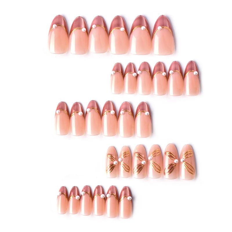 Glamouröse French Tip Press-On Nagelkunst Karnz