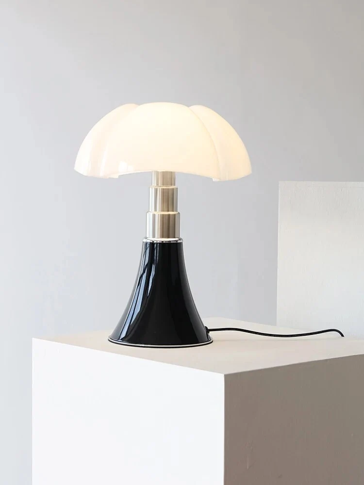 Karnz | Stylische Blumen Tischlampe – Fleur