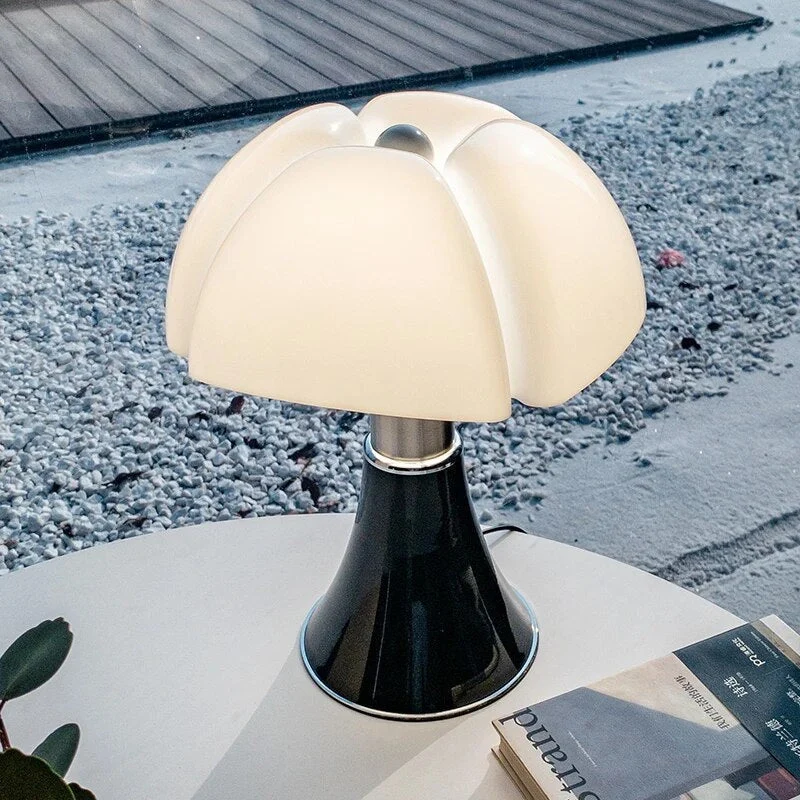 Karnz | Stylische Blumen Tischlampe – Fleur