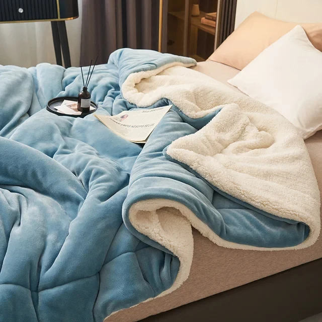 Karnz | SoftHug Luxus Fleece warme Decke