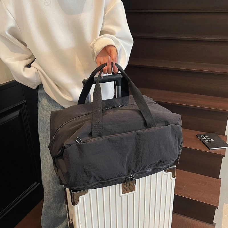 Vielseitige funktionale Reisetasche Karnz