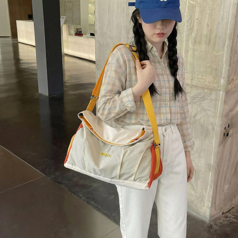 Geräumige Reisetasche Karnz