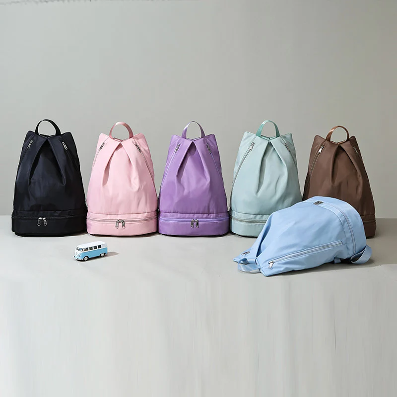 Zeitgenössischer Minimalistischer Rucksack Karnz
