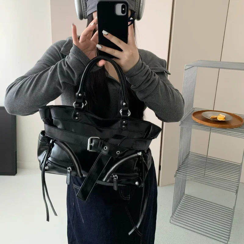 Strukturierte Leder-Handtasche
